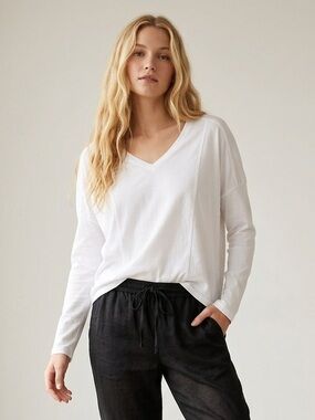 Bella Luxx White V-Neck Long Sleeve Top